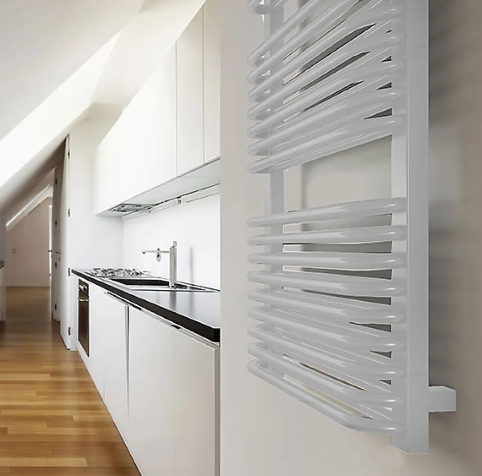 Matisere Sèche-serviette électrique blanc de 820mm de haut et 640mm de large - 800 Watt - TYT820/640E8BBLO