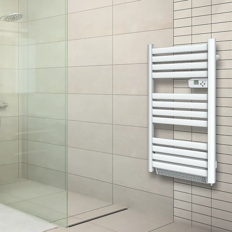 Sèche-serviettes avec soufflerie Mestia blanc 500W + soufflerie 1000W* Sèche-Serviettes Soufflant