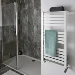 GoodHome Sèche-serviettes eau chaude en acier Loreto vertical blanc 546 W* Sèche-Serviettes Eau Chaude