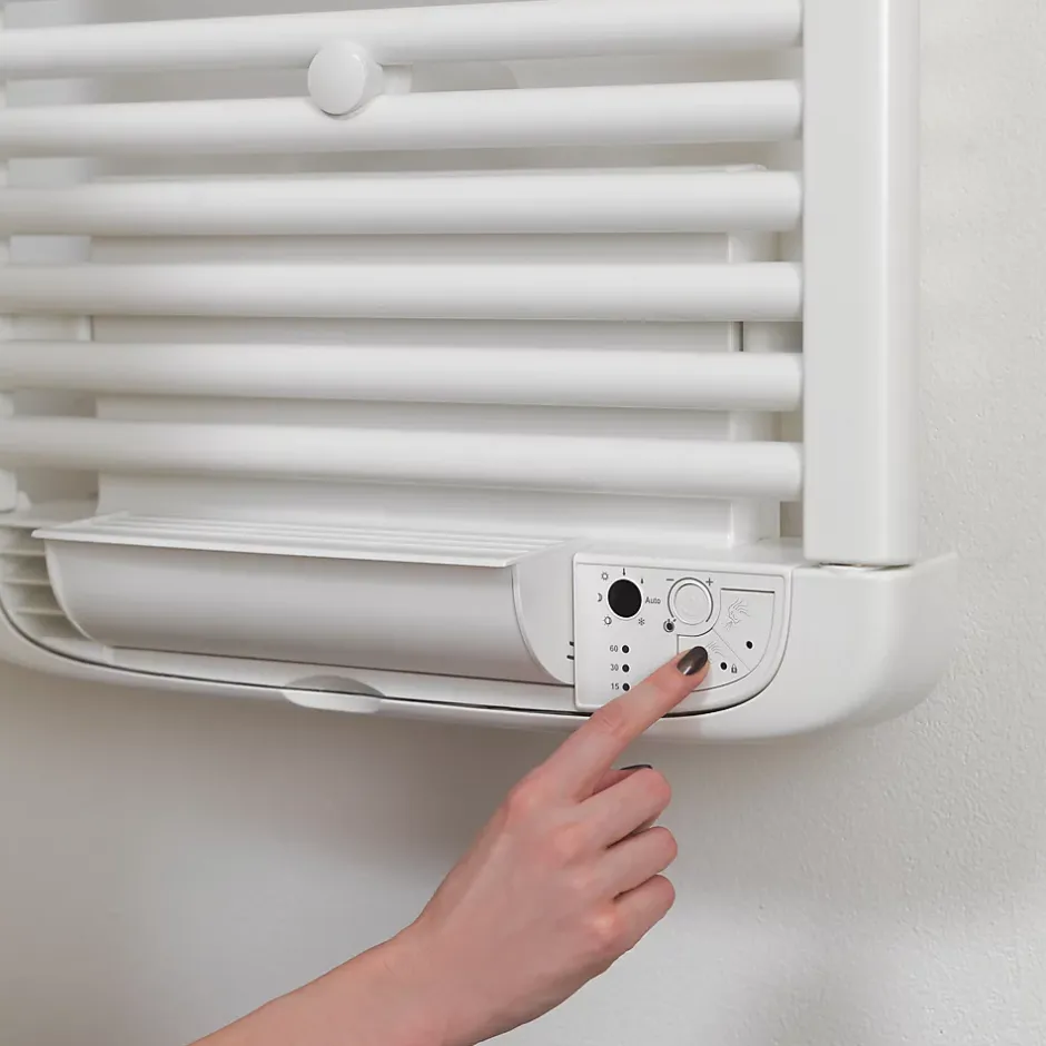 Deltacalor Sèche-serviettes électrique à inertie fluide Stendino 750W + soufflerie 1000W blanc* Sèche-Serviettes Soufflant
