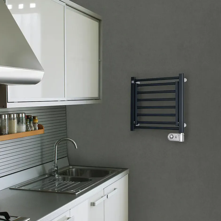 Deltacalor Sèche-serviettes électrique à inertie fluide Papillon1 150W noir