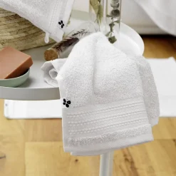 L'Effet Papillon Serviette 30 x 50 cm GARANCE Chantilly* Serviette De Bain