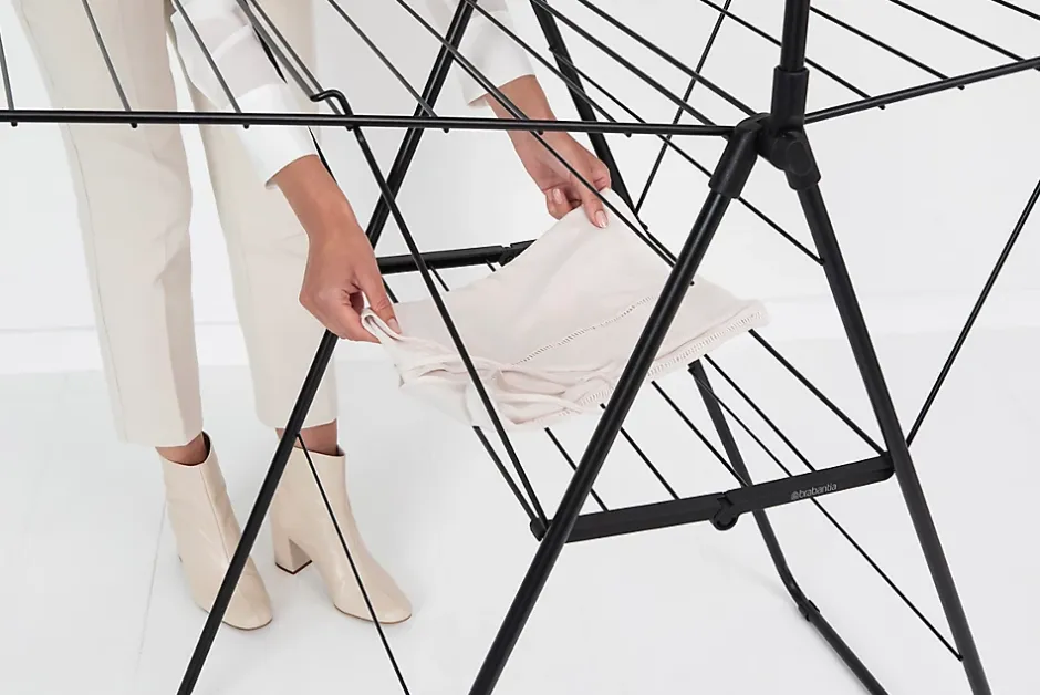 Brabantia Étendoir à linge 25 m Hangon avec portant à cintre coloris noir