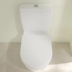 Villeroy & Boch WC à poser compact sans bride sortie horizontale VILLEROY ET BOCH Avento avec abattant frein de chute